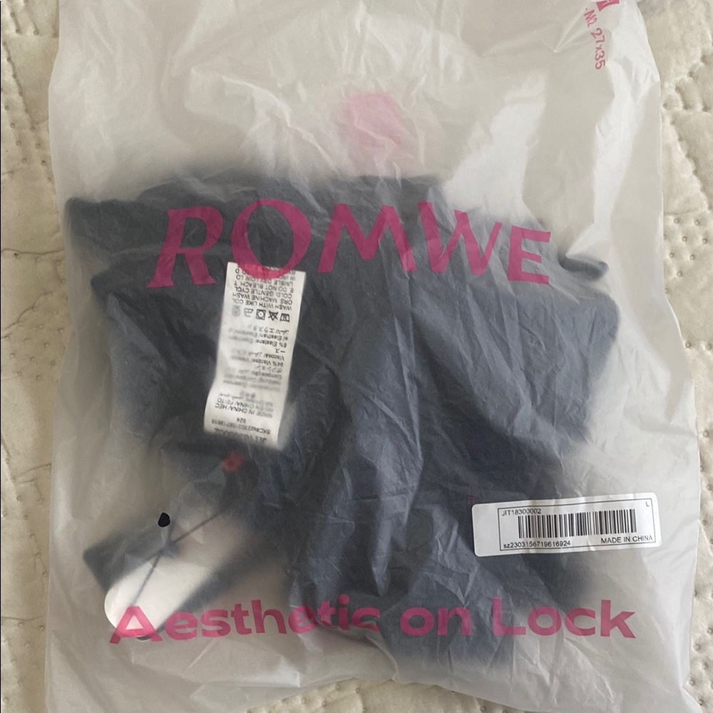 Black Ruffled Leggings - Picture 4 of 4